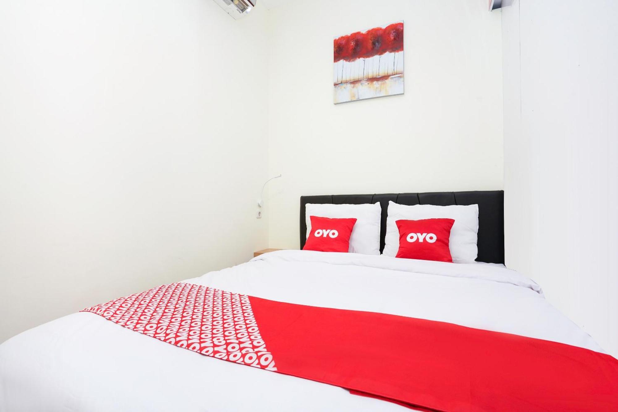 Hotel Super Oyo Flagship 3688 Pot Art à Sorabaya Extérieur photo