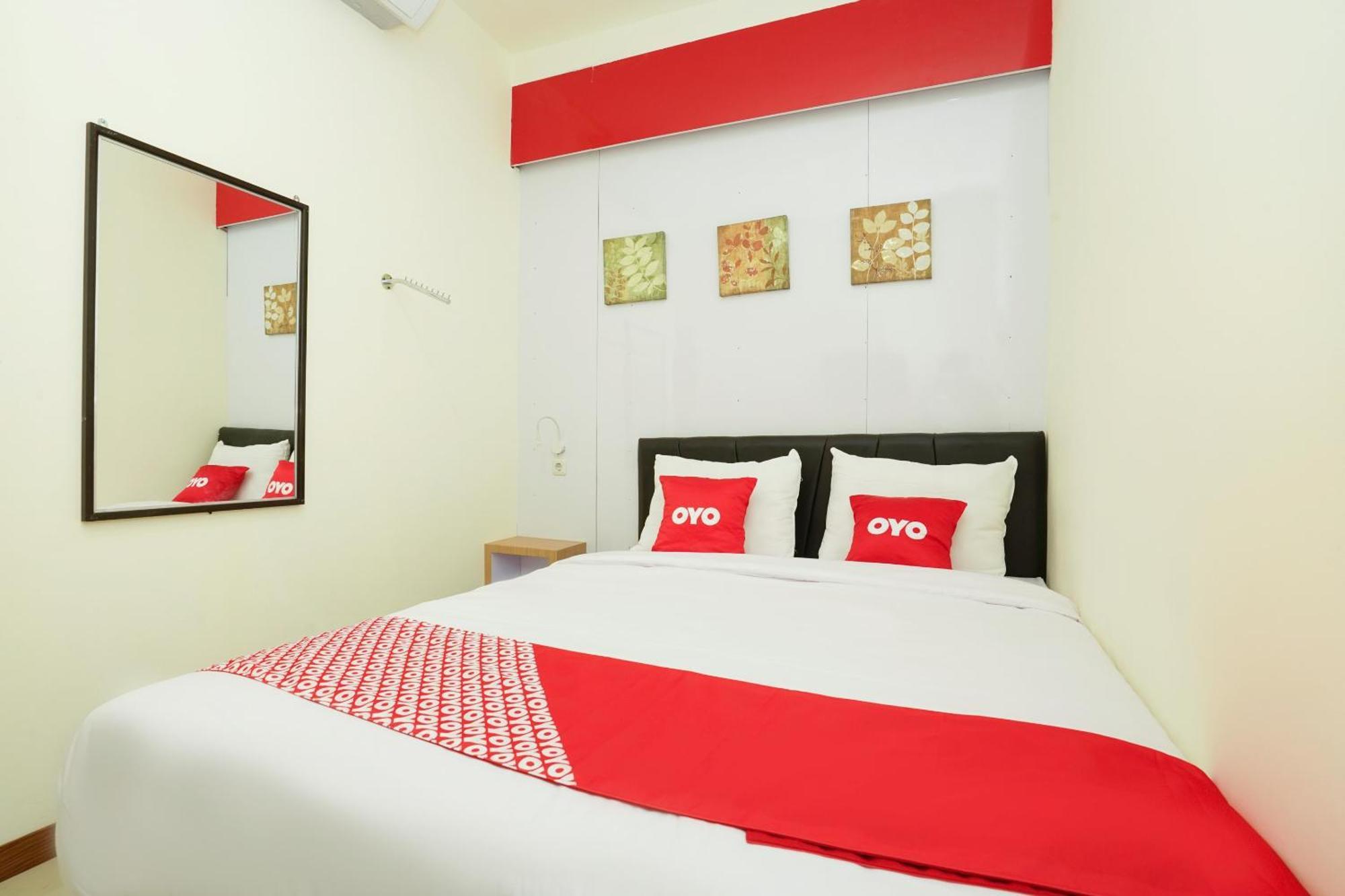 Hotel Super Oyo Flagship 3688 Pot Art à Sorabaya Extérieur photo